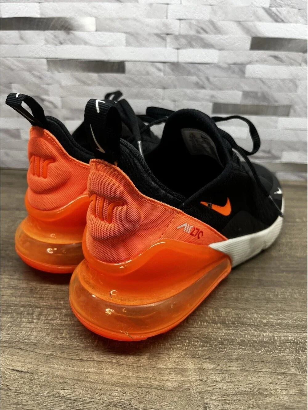 Nike Air Max 270 Black Bright Crimson Total Orange Size 5.5Y/Womens 7 943345-037